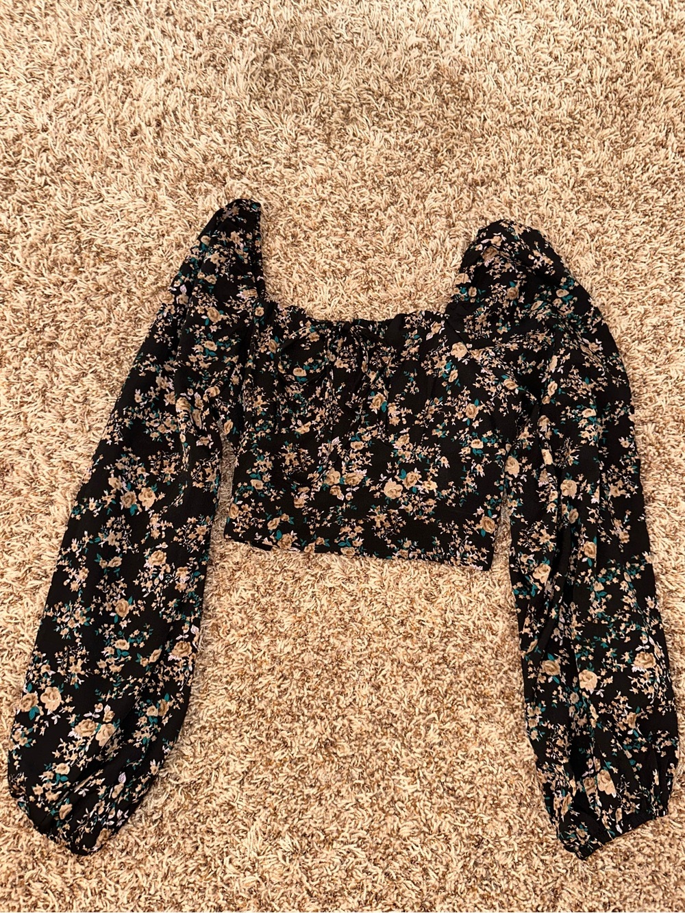 Black Floral Puff-Sleeve Square Neck Crop Top